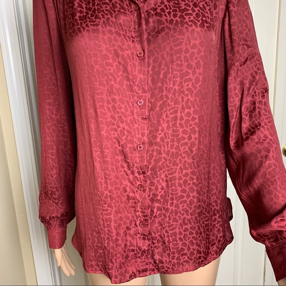 H&M Silky L/S Button Up Red Animal Print Top Sz 6 - Picture 3 of 13